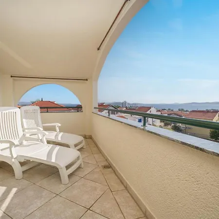 Apartamento Stunning Apartment In Vodice *