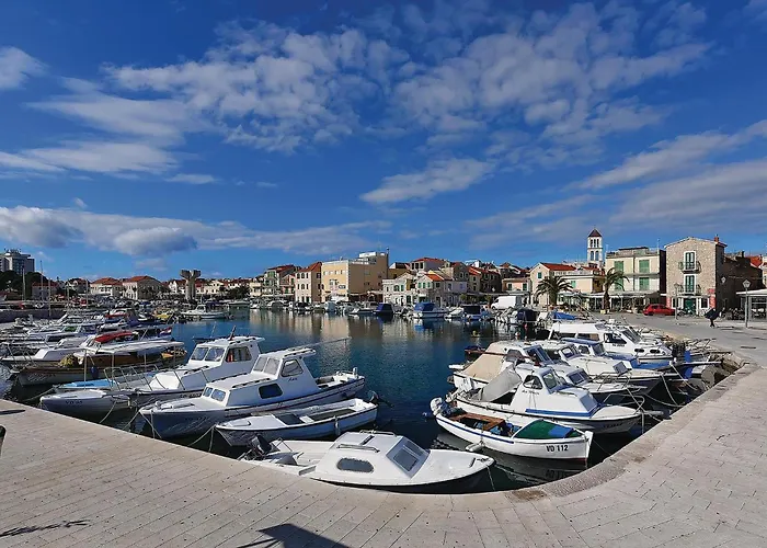 Stunning Apartment In Vodice Apartamento *