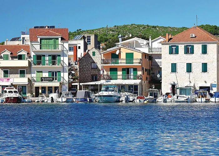 Stunning Apartment In Vodice Apartamento